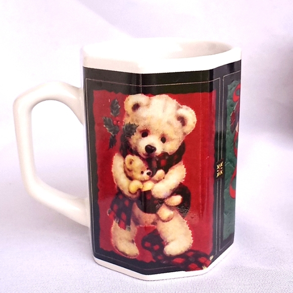 Teddy Bear Christmas Mugs - Picture 4 of 5